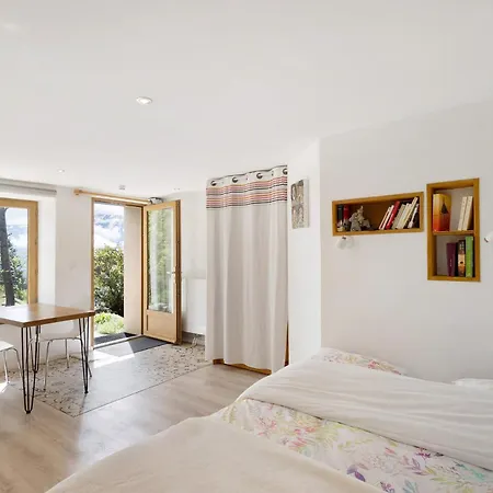 Sorbier Des Oiseaux Apartman *